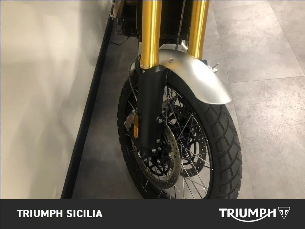 Moto Morini X-Cape 650 (2021 - 26) (17)