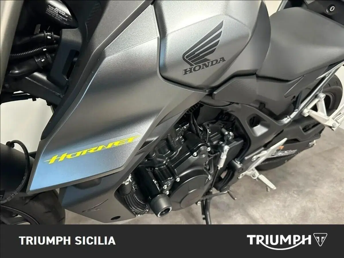 Honda CB 750 Hornet (2023 - 24) (10)