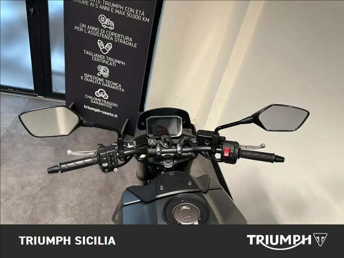 Honda CB 750 Hornet (2023 - 24) (16)