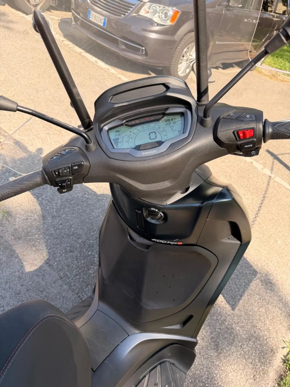 Piaggio Beverly 400 ABS-ASR (2021 - 24) (3)
