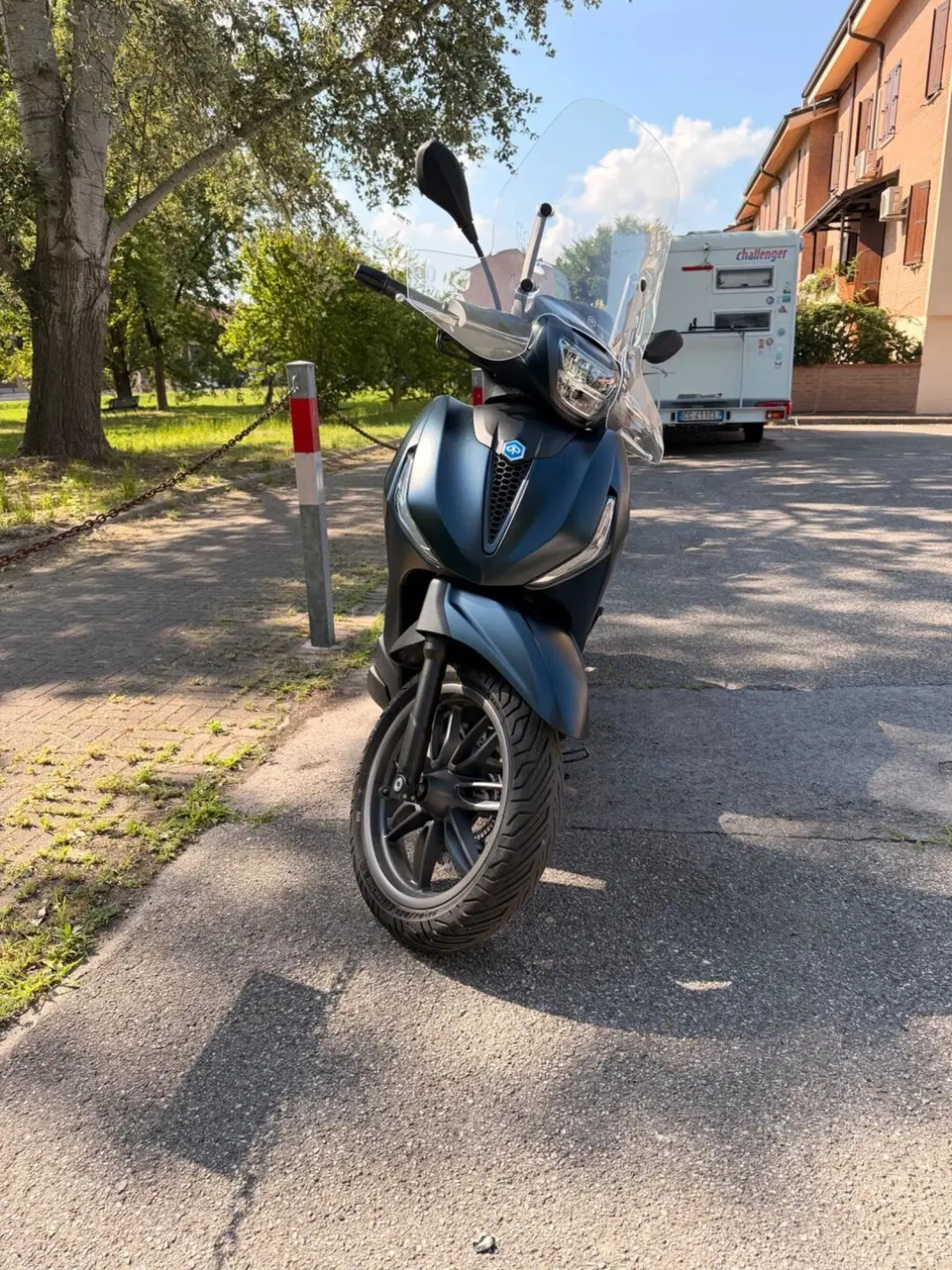 Piaggio Beverly 400 ABS-ASR (2021 - 24) (9)