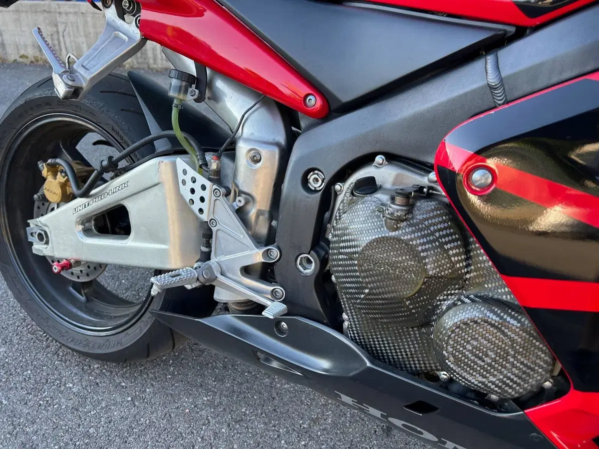 Honda CBR 600 RR (2003 - 04) (3)