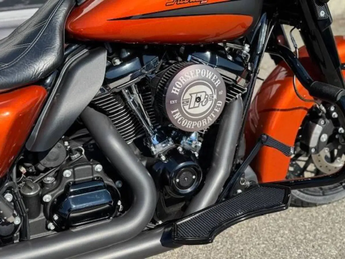 Harley-Davidson 114 Street Glide Special (2019 - 20) - FLHXS (3)