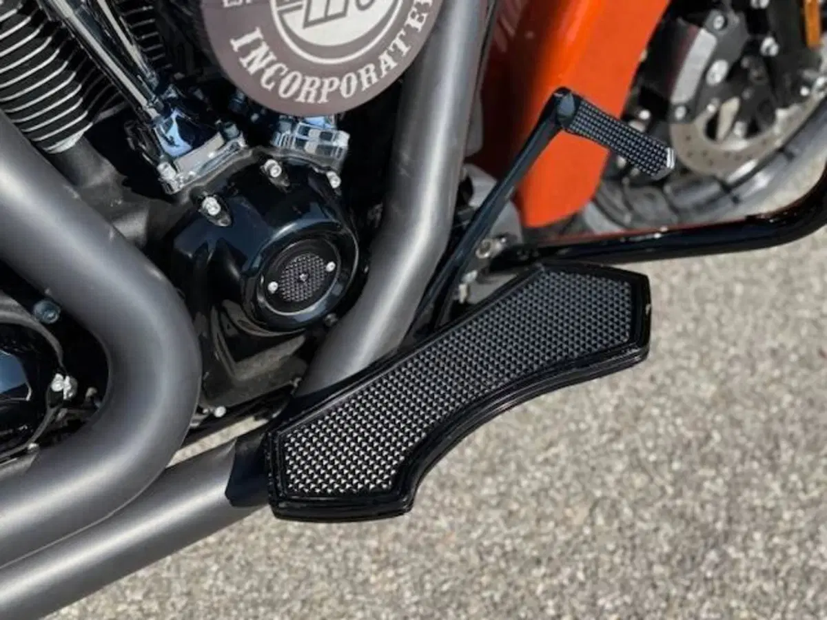 Harley-Davidson 114 Street Glide Special (2019 - 20) - FLHXS (4)