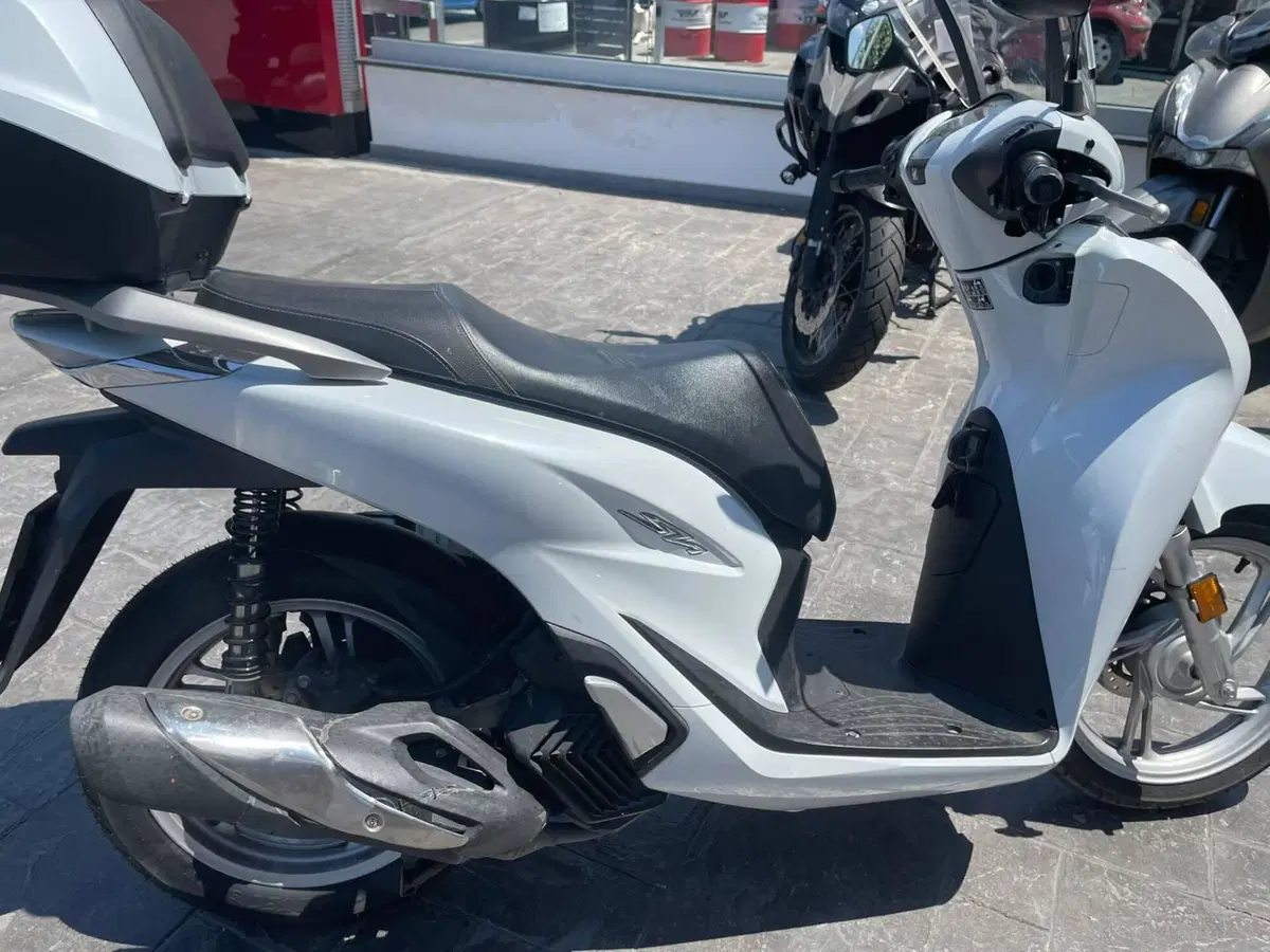 Honda SH 125i (2020 - 23) (9)