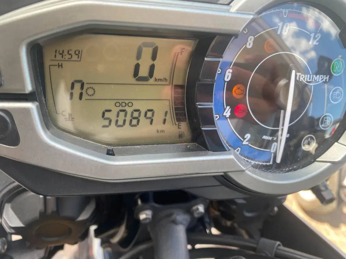 Triumph Tiger 800 (2010 - 14) (3)