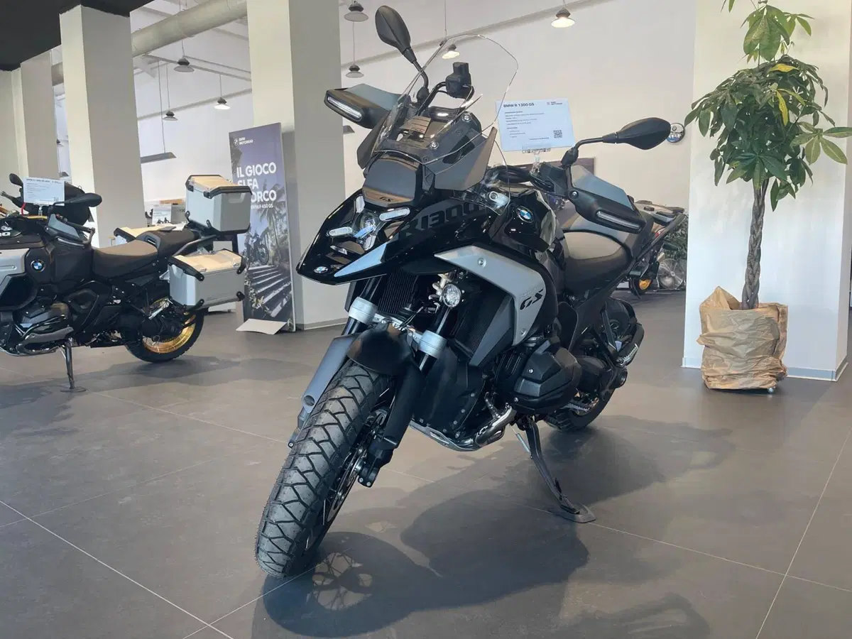 Bmw R 1300 GS Triple Black (2023 - 26) (6)