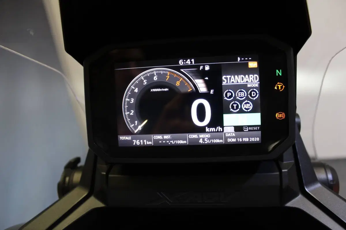 Honda X-ADV 750 DCT (2021 - 24) (3)