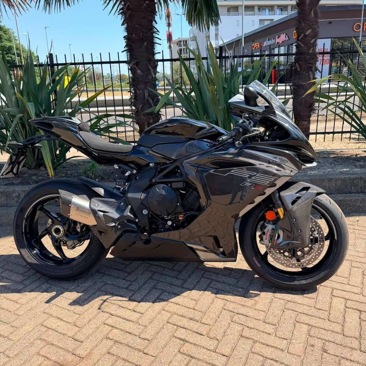MV Agusta F3 800 RR (2022 - 25) (2)
