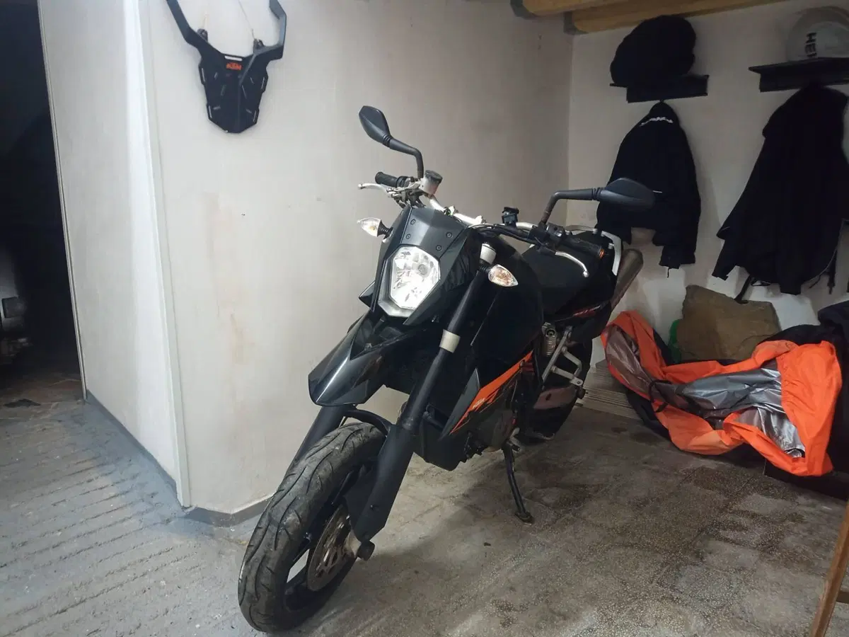 KTM 990 Supermoto (2007 - 10)