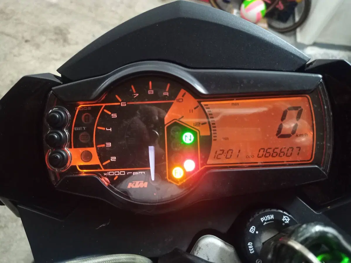 KTM 990 Supermoto (2007 - 10) (3)