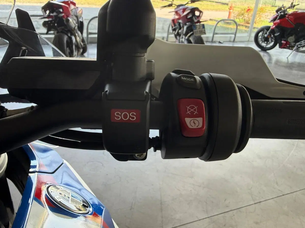 Bmw R 1300 GS Trophy (2023 - 26) (3)