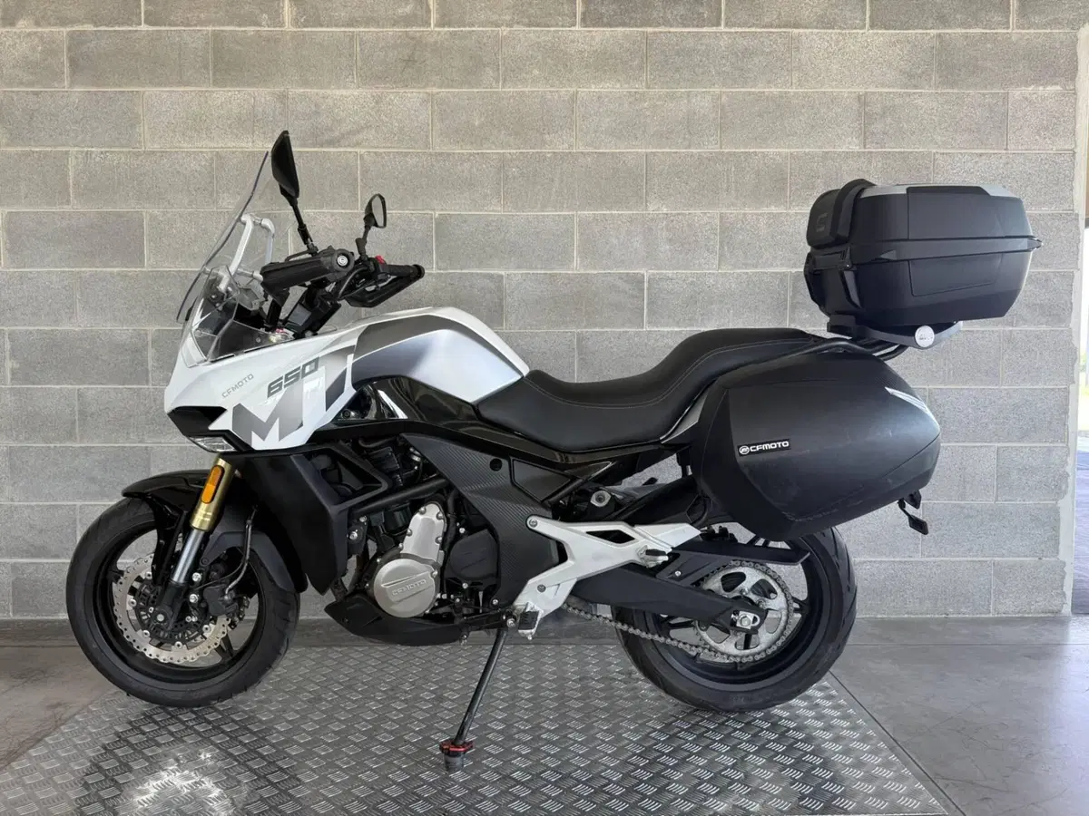 CFMOTO 650GT (2021 - 26) (4)