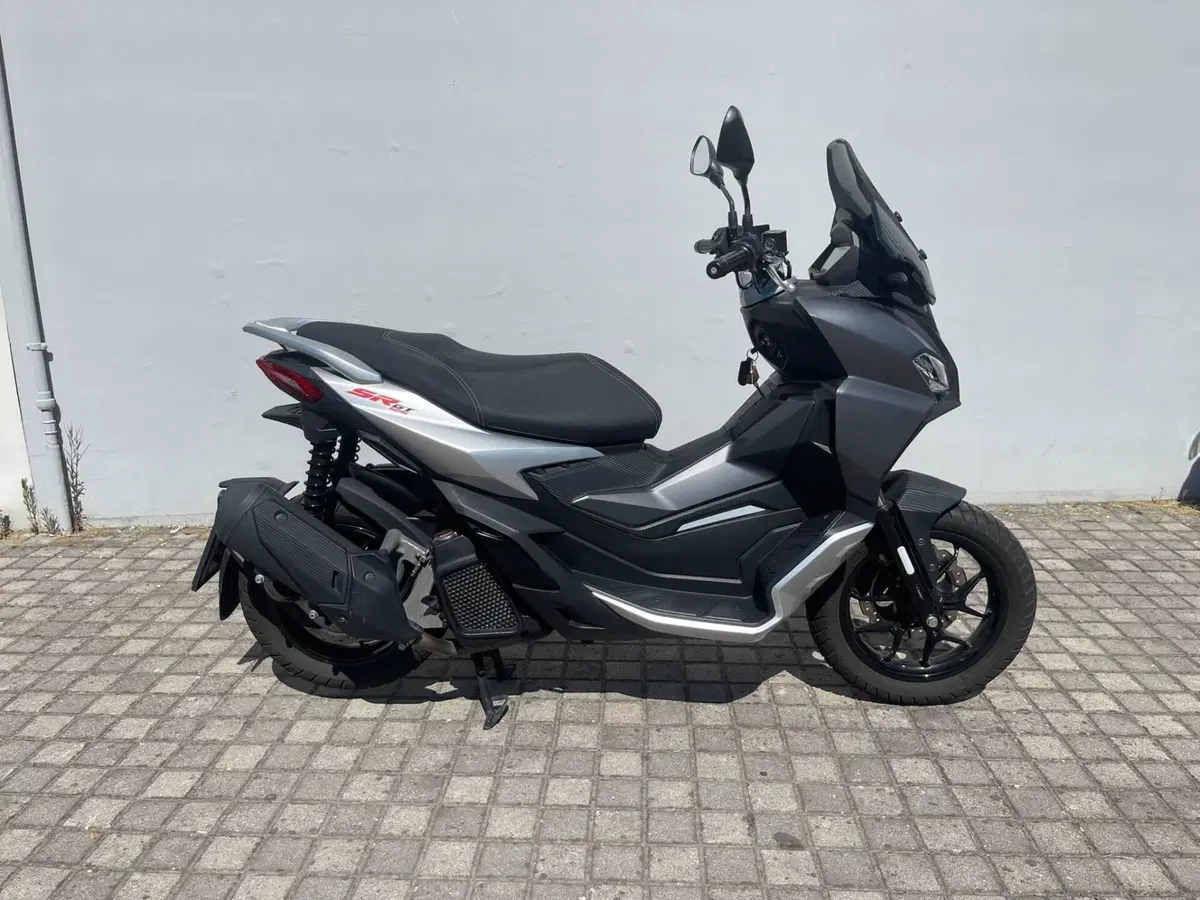Aprilia SR GT 125 (2022 - 24)
