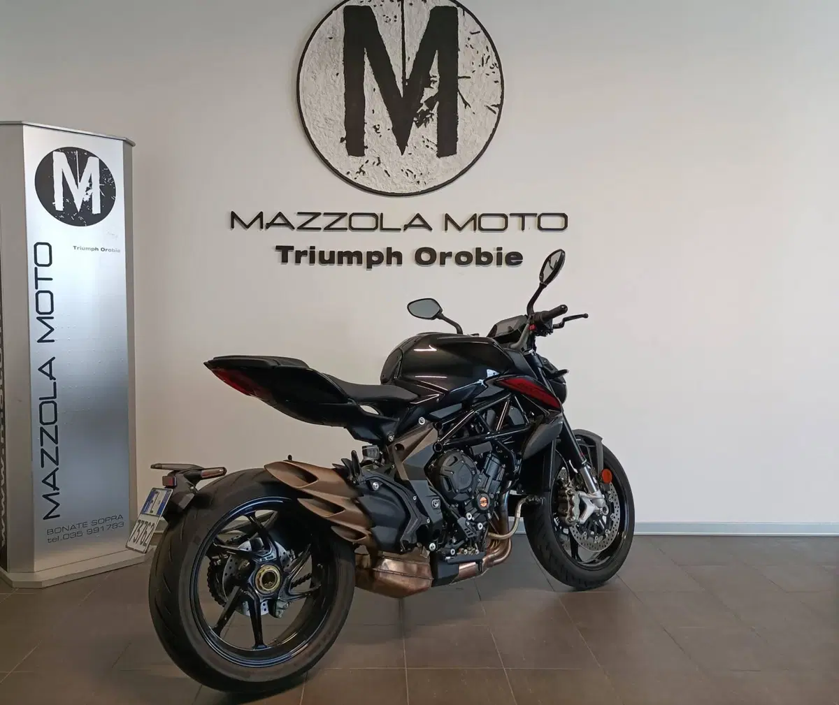 MV Agusta Brutale 800 R (2023 - 25) (2)