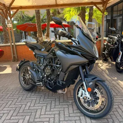 MV Agusta Turismo Veloce 800 Lusso SCS (2021 - 26) usata