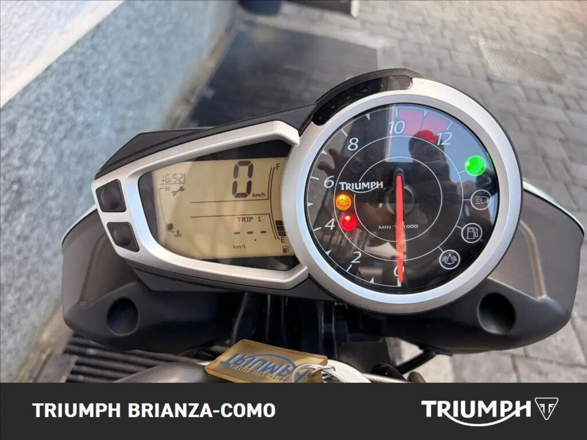 Triumph Speed Triple 1050 ABS (2011 - 15) (6)