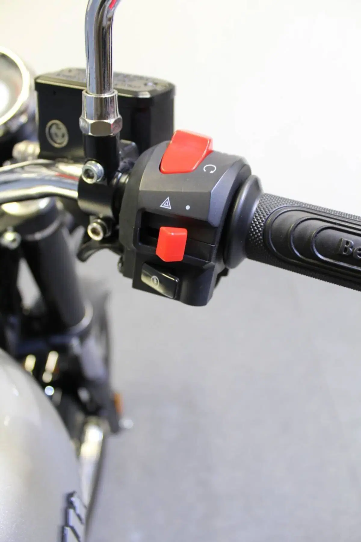 Benelli Imperiale 400 (2021 - 25) (11)