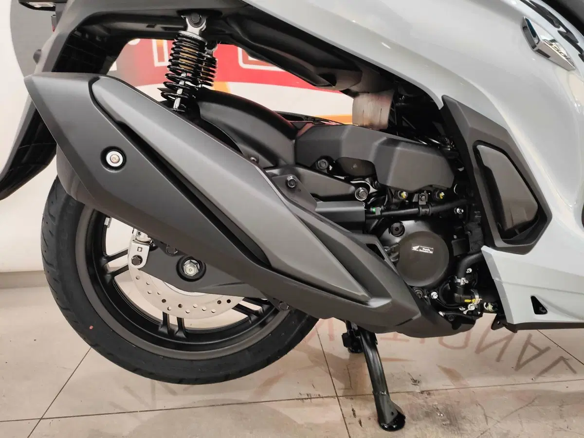 Honda SH 350i Sport (2025 - 26) (6)