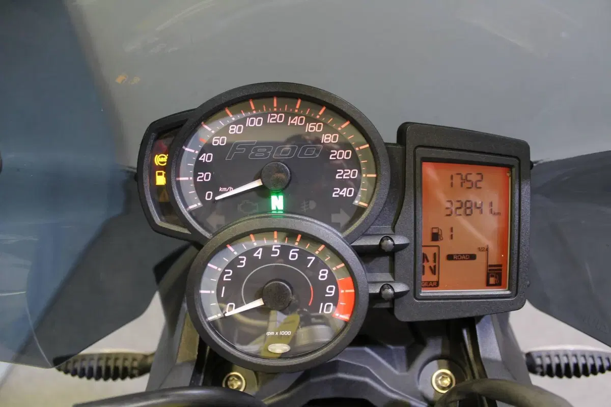 Bmw F 800 R (2017 - 20) (3)