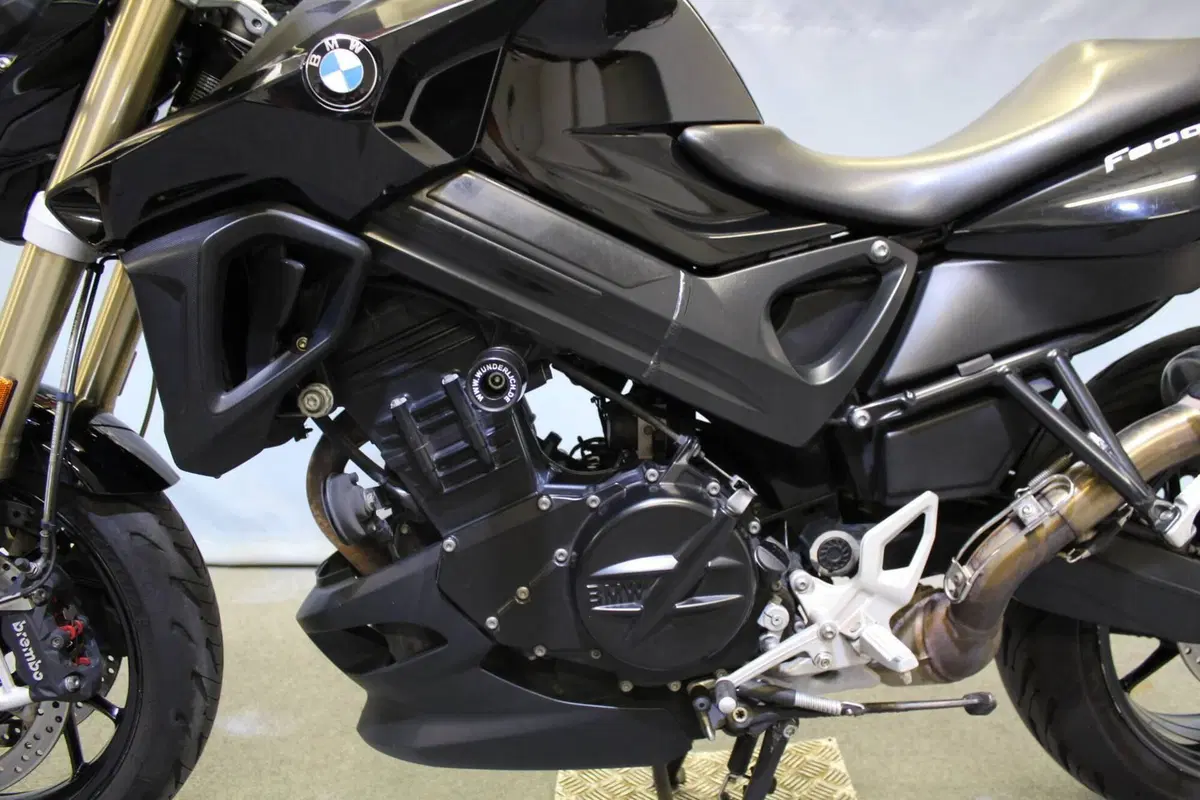Bmw F 800 R (2017 - 20) (16)