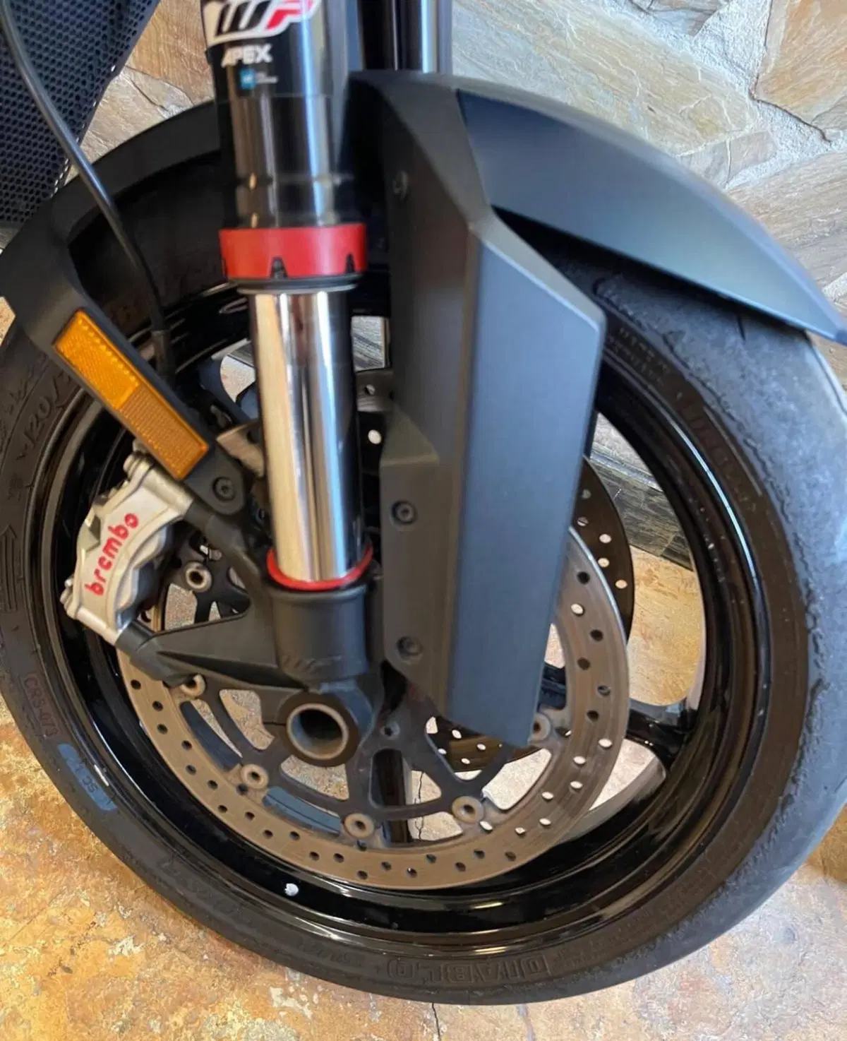 KTM 1290 Super Duke R (2020) (8)
