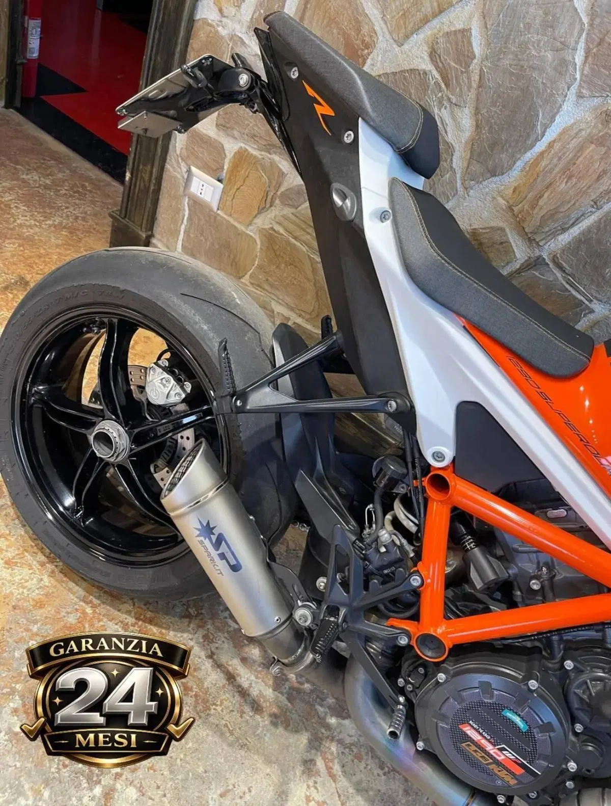 KTM 1290 Super Duke R (2020) (10)