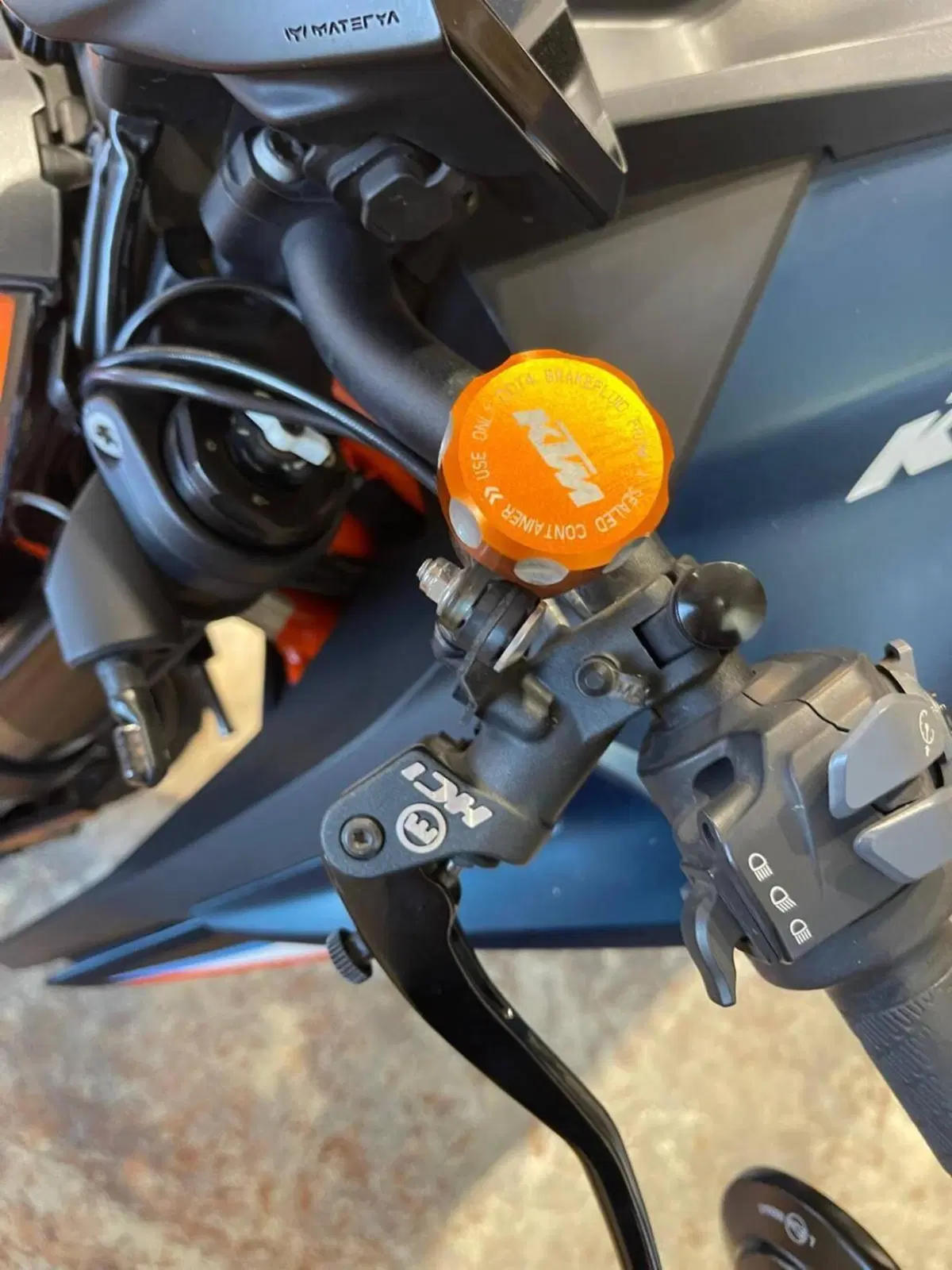 KTM 1290 Super Duke R (2020) (13)