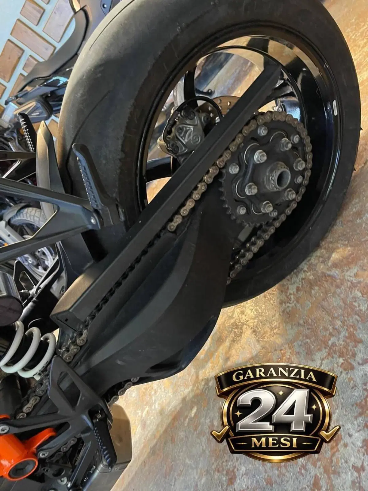 KTM 1290 Super Duke R (2020) (15)