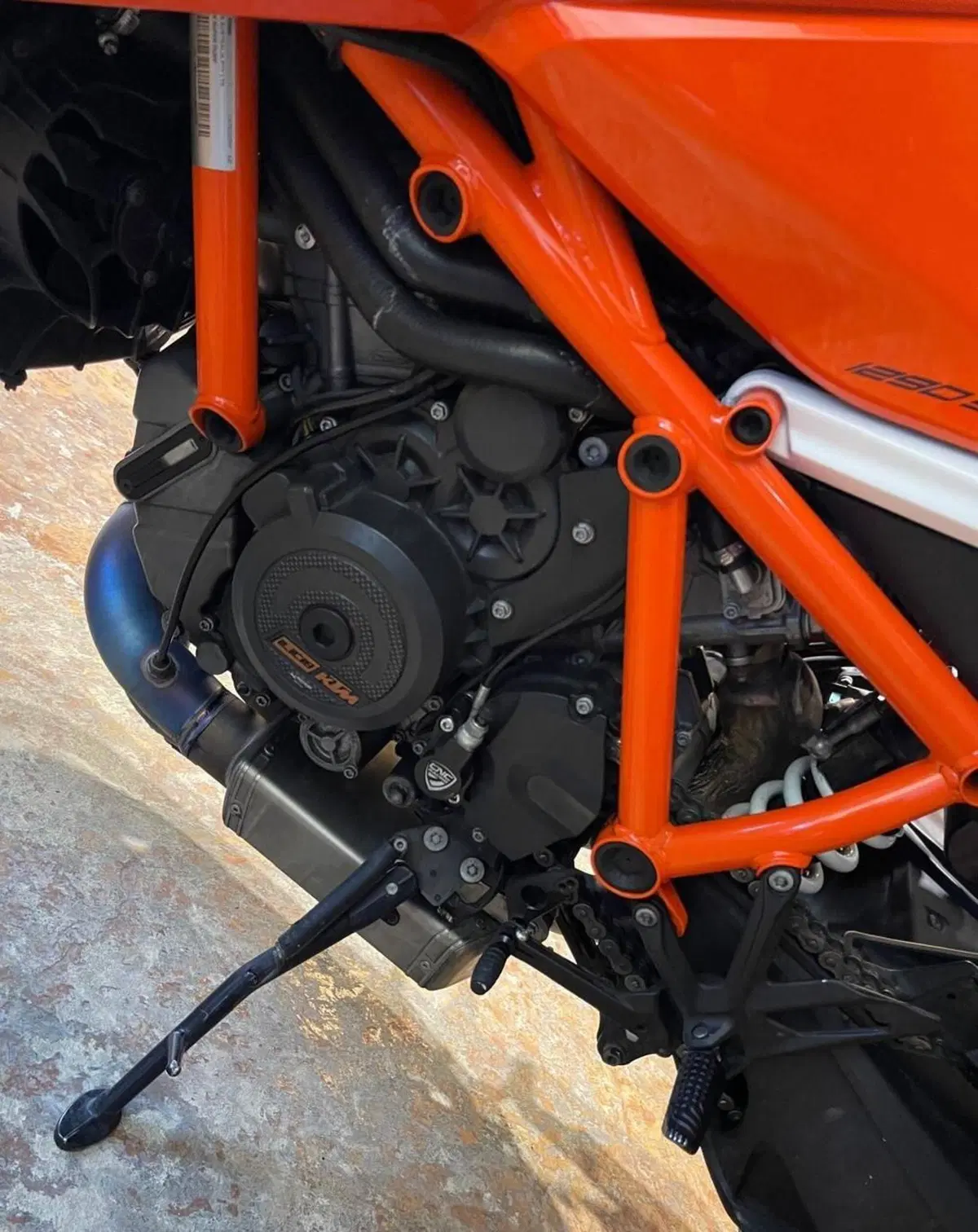 KTM 1290 Super Duke R (2020) (17)