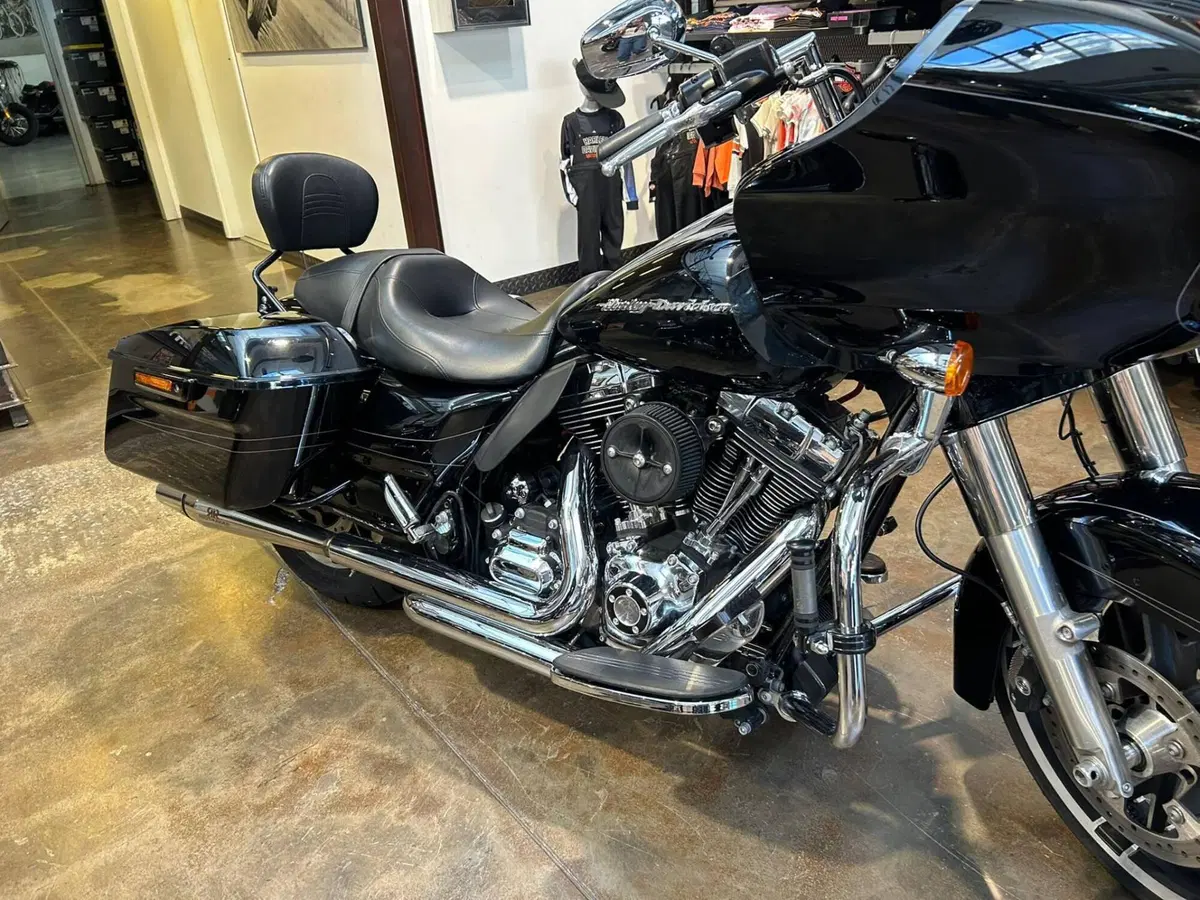 Harley-Davidson Road Glide (2024 - 26) (12)