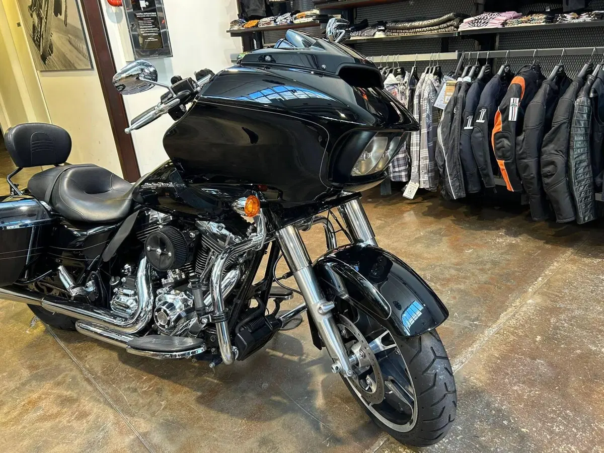 Harley-Davidson Road Glide (2024 - 26) (13)