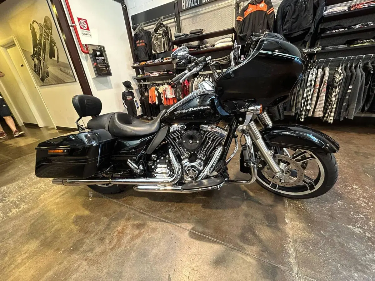 Harley-Davidson Road Glide (2024 - 26) (14)