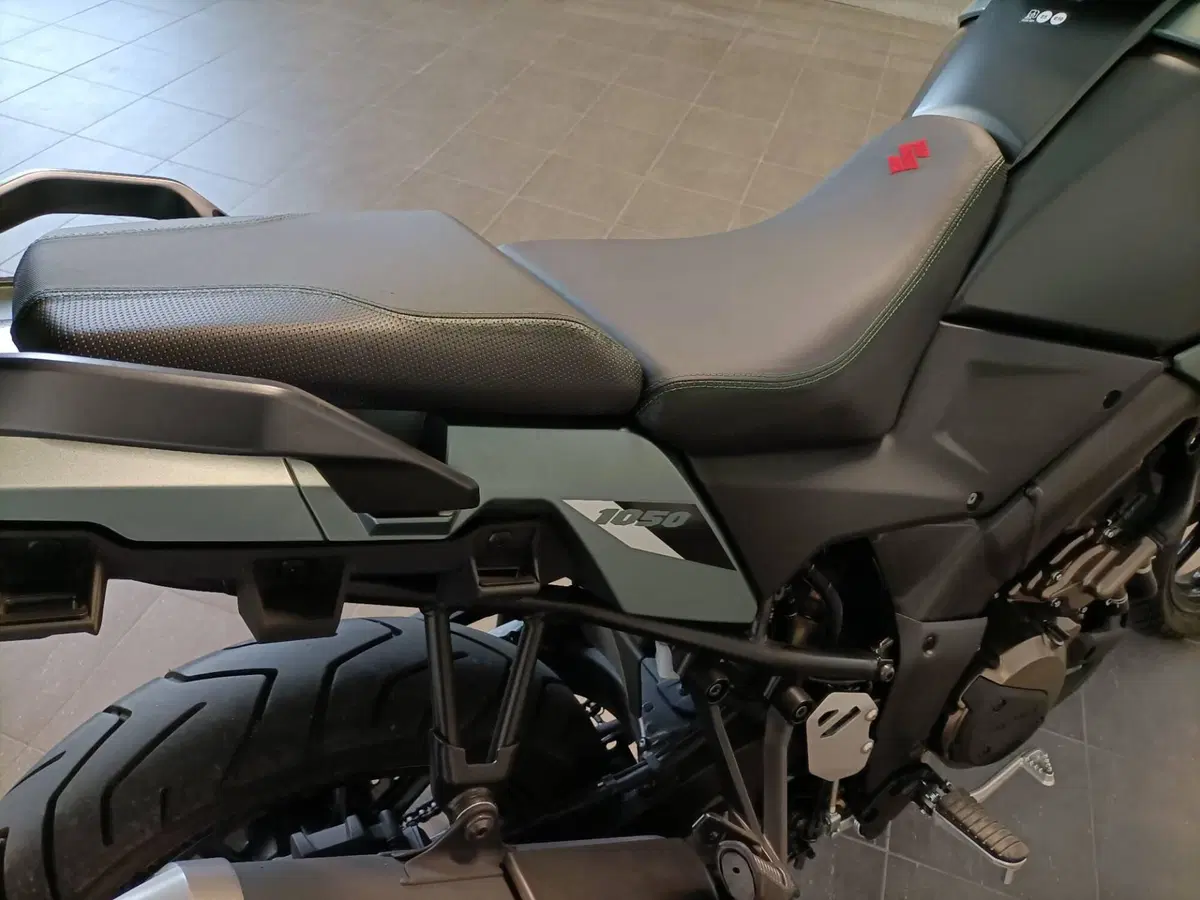 Suzuki V-Strom 1050SE (2025 - 26) (10)