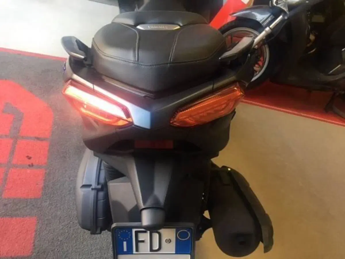 Yamaha X-Max 125 (2021 - 24) (5)