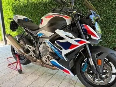 Bmw M 1000 R (2023 - 24) usata