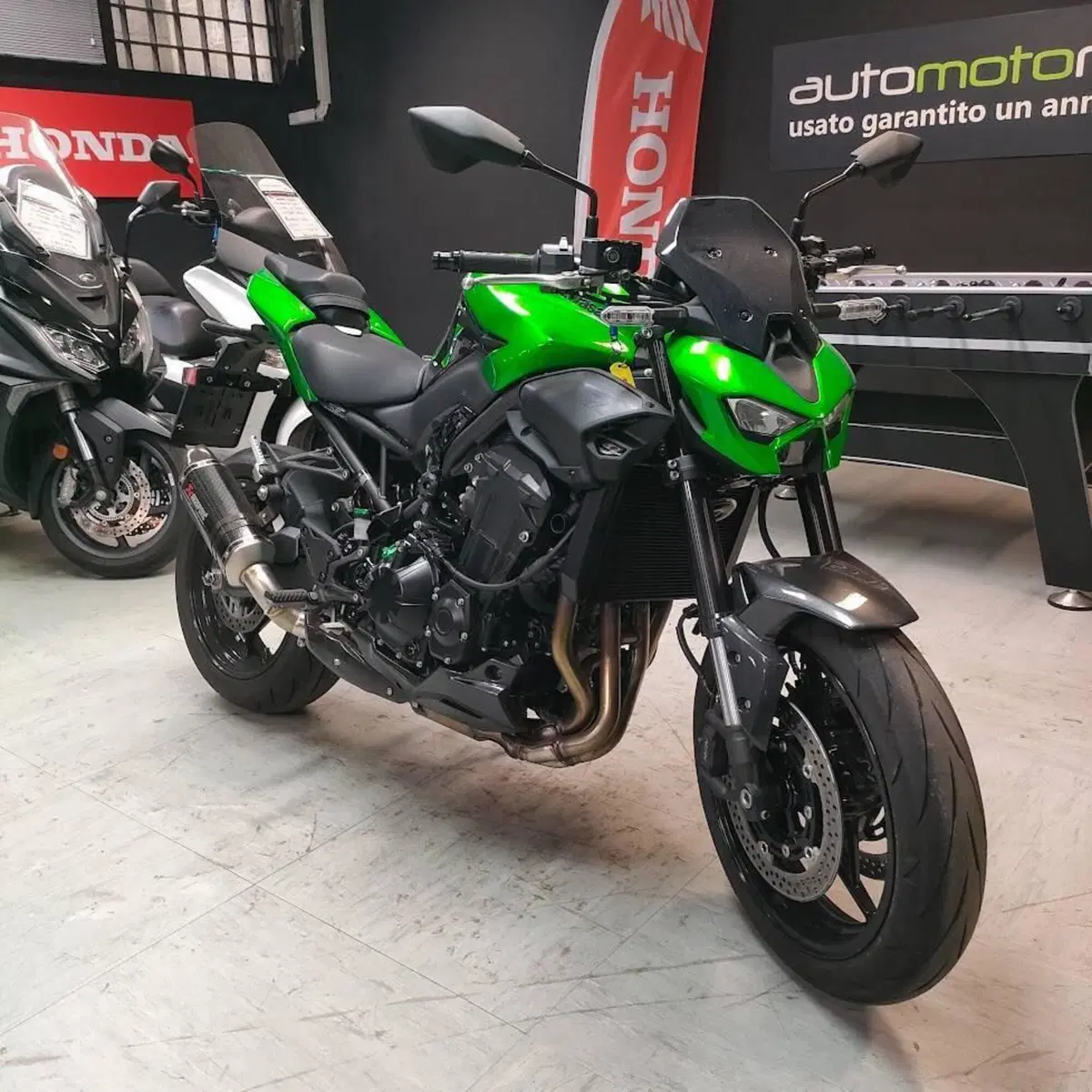 Kawasaki Z 900 (2025 - 26) (2)