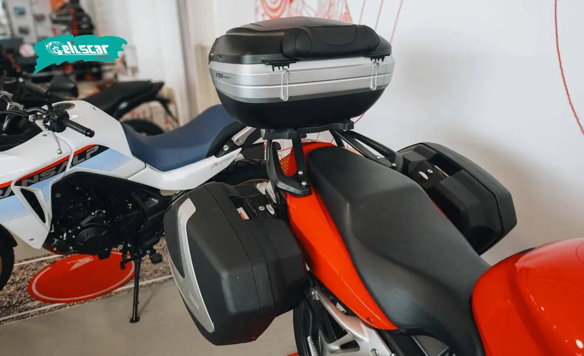 Honda VFR 800 (2002 - 05) (6)