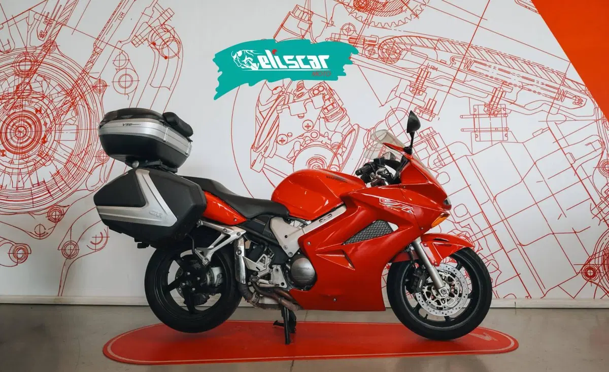 Honda VFR 800 (2002 - 05)