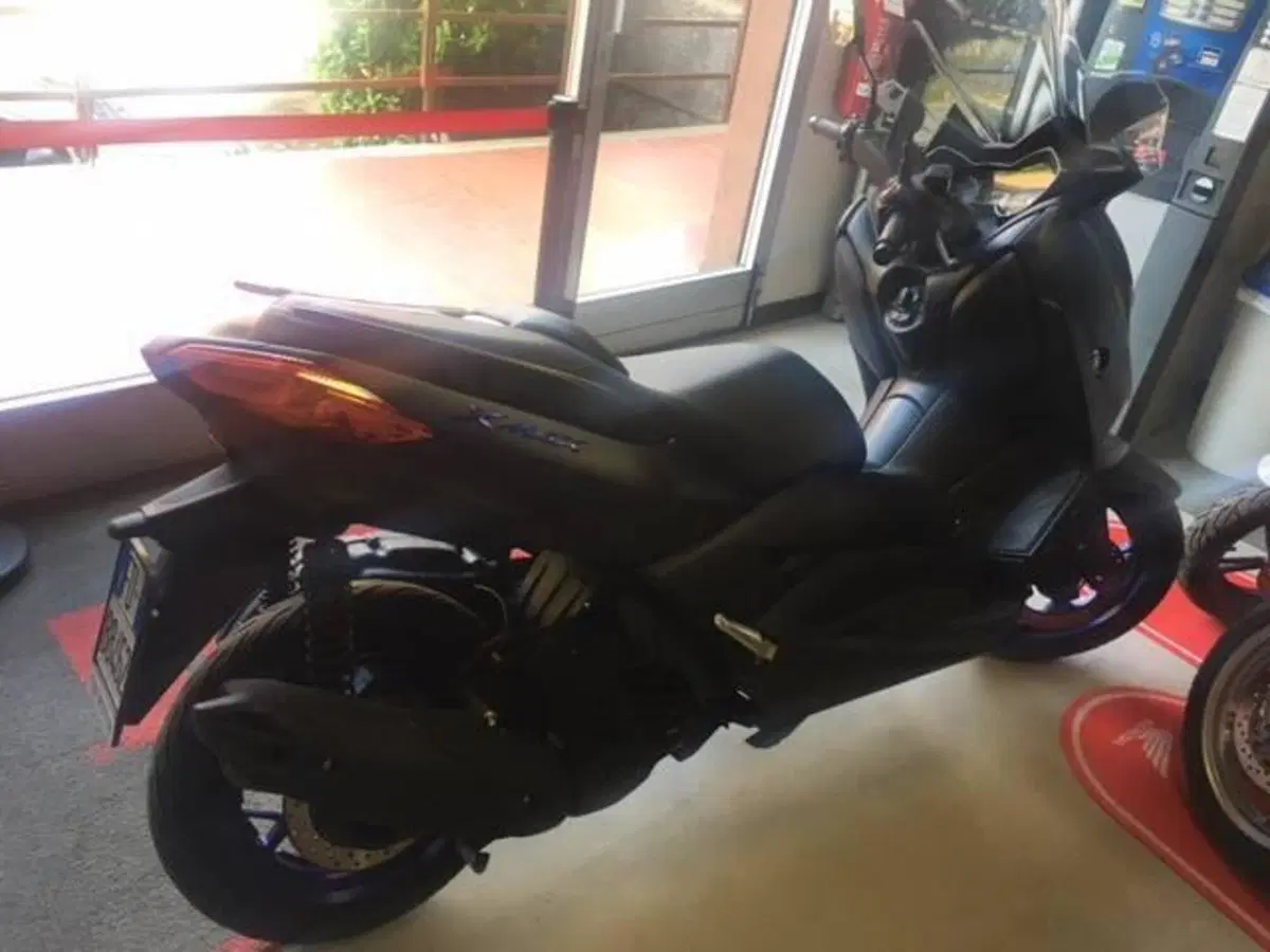 Yamaha X-Max 125 (2021 - 24) (7)