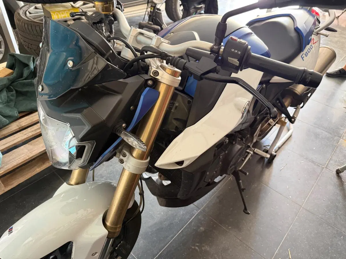 Bmw F 800 R (2015 - 16) (10)