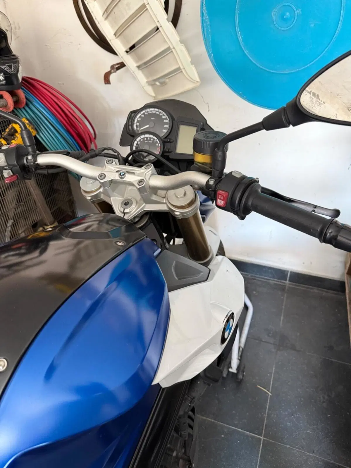 Bmw F 800 R (2015 - 16) (11)