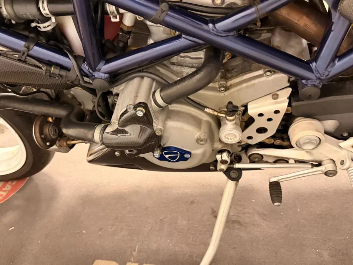 Ducati Monster S4R (2003 - 05) (10)