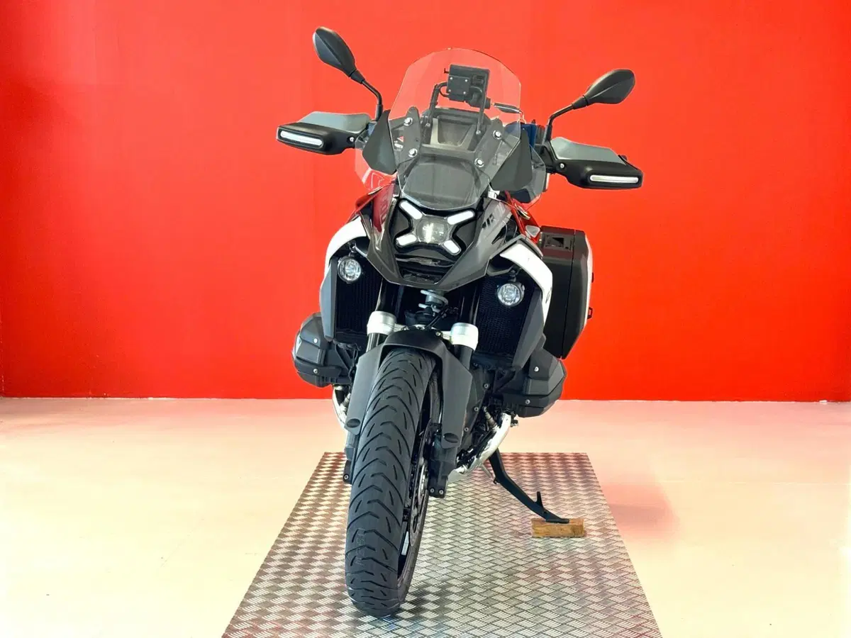 Bmw R 1300 GS Triple Black (2023 - 26) (3)