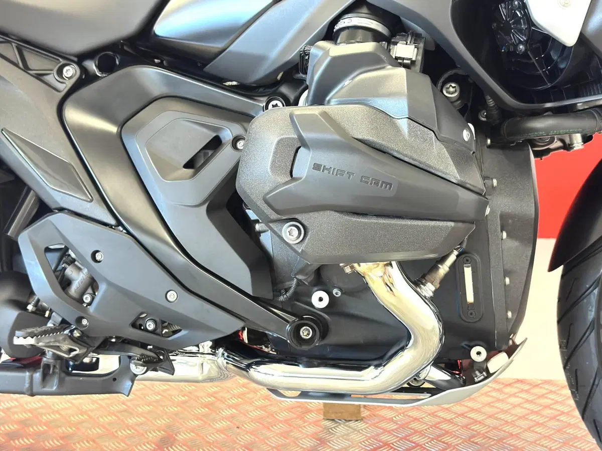 Bmw R 1300 GS Triple Black (2023 - 26) (10)