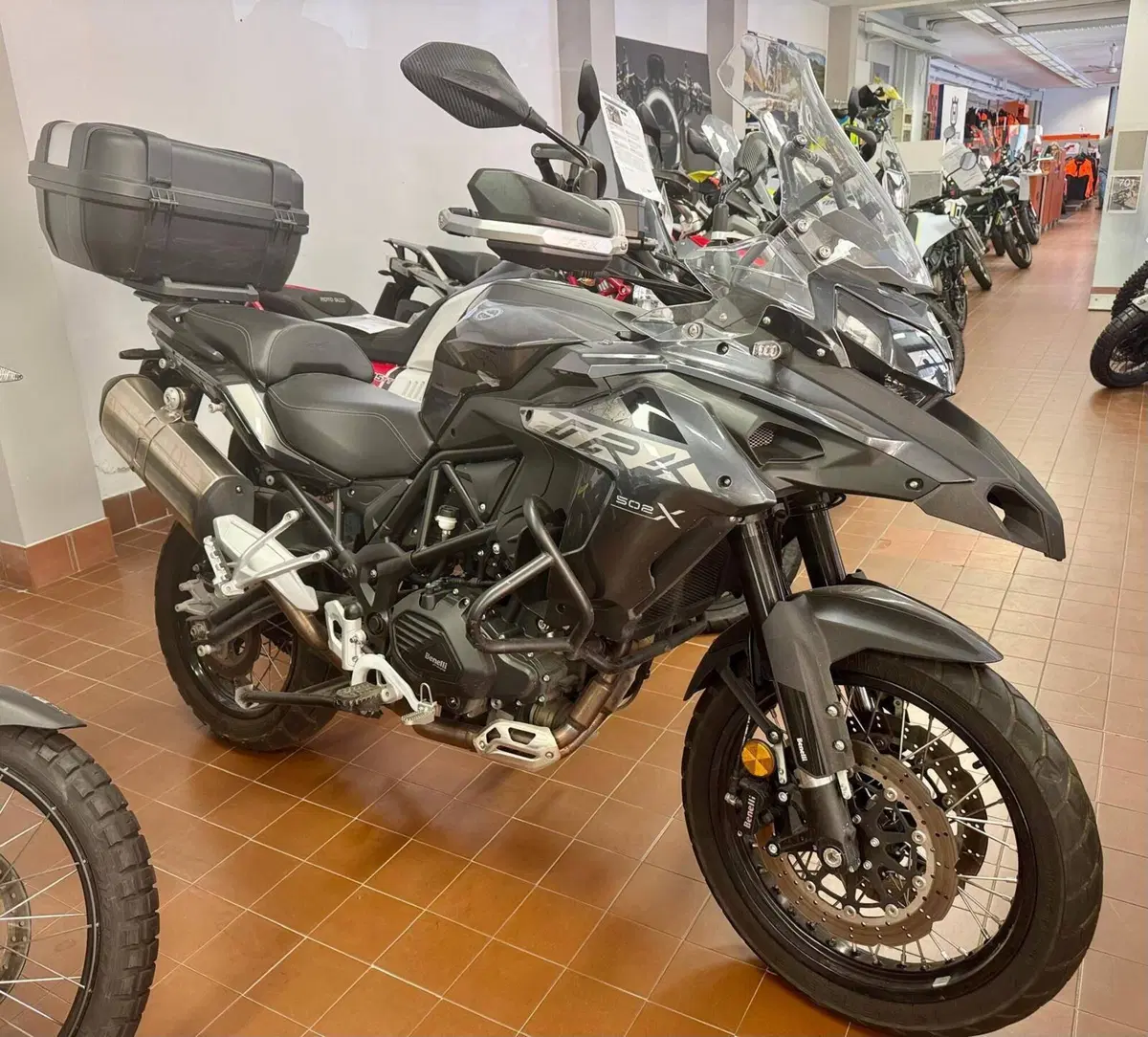 Benelli TRK 502X (2021 - 26) (2)