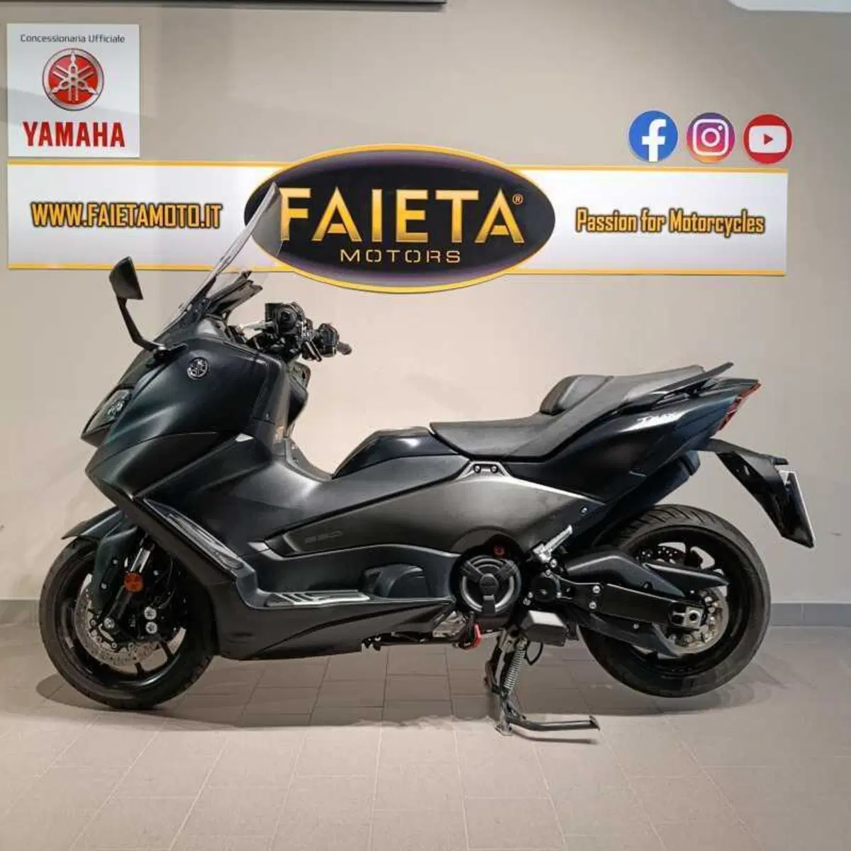 Yamaha T-Max 560 (2022 - 24)