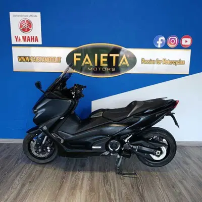 Yamaha T-Max 560 (2020 - 21) usata