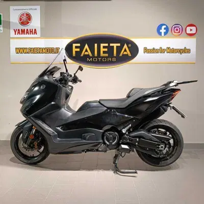 Yamaha T-Max 560 Tech Max (2022 - 24) usata