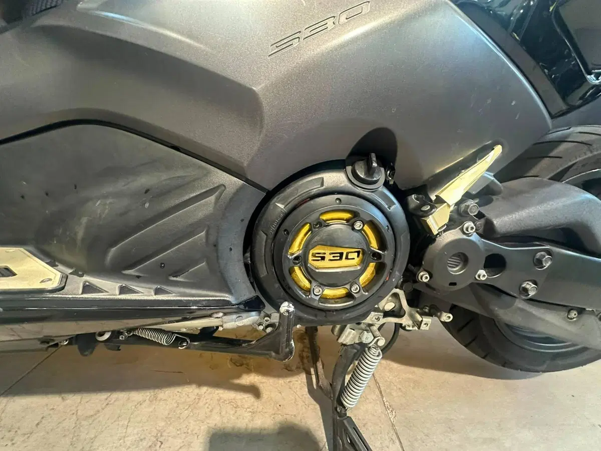 Yamaha T-Max 530 (2012 - 14) (9)